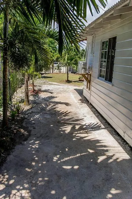 Villa Cozy Cottage With Nature Views & Modern Amenities Negril