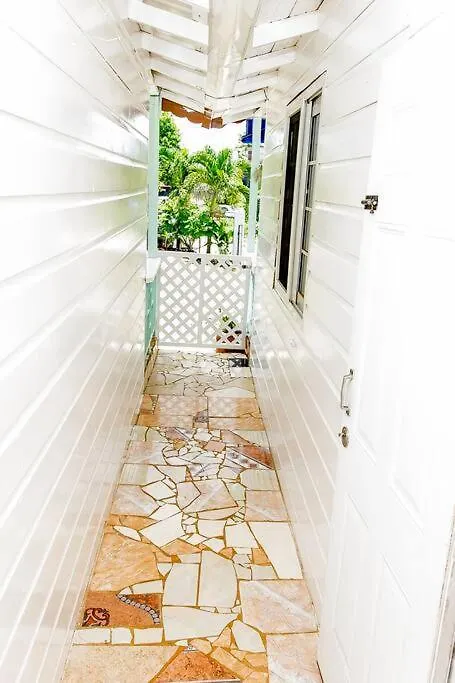 Villa Cozy Cottage With Nature Views & Modern Amenities Negril Jamaica